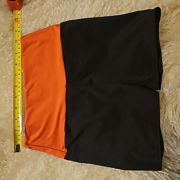 Dance Yoga Shorts Size 2 - Picture 4 of 5